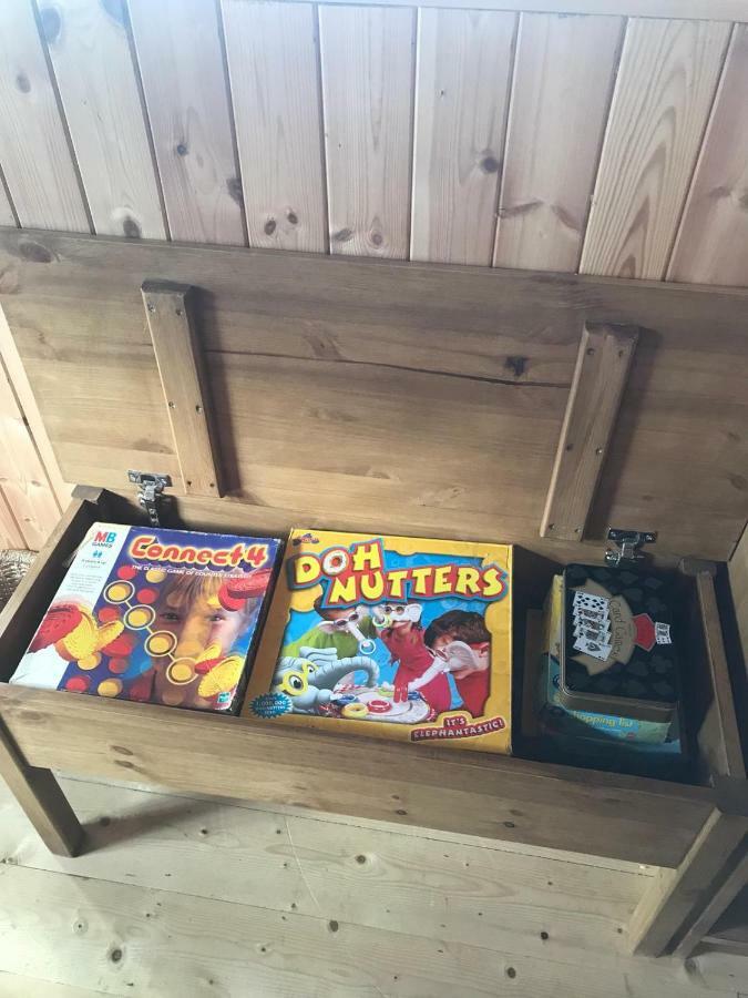 Cosy Countryside Log Cabin Kilkenny Extérieur photo